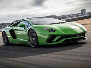 รูปของ Lamborghini ปฏิเสธทำตลาด Aventador ขับเคลื่อนล้อหลังเพราะหวั่น “เอาไม่อยู่”